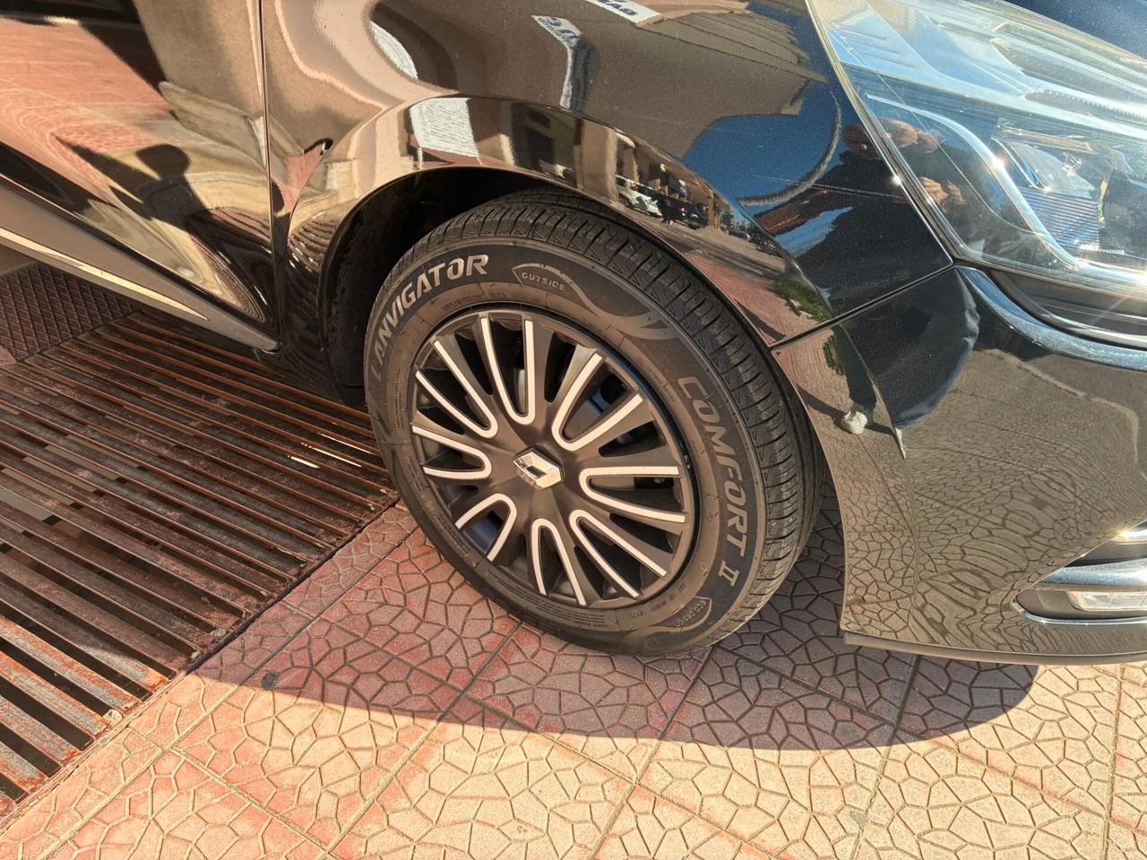 Renault Clio 1.5dCi75CV 5p perfetta garantita-17