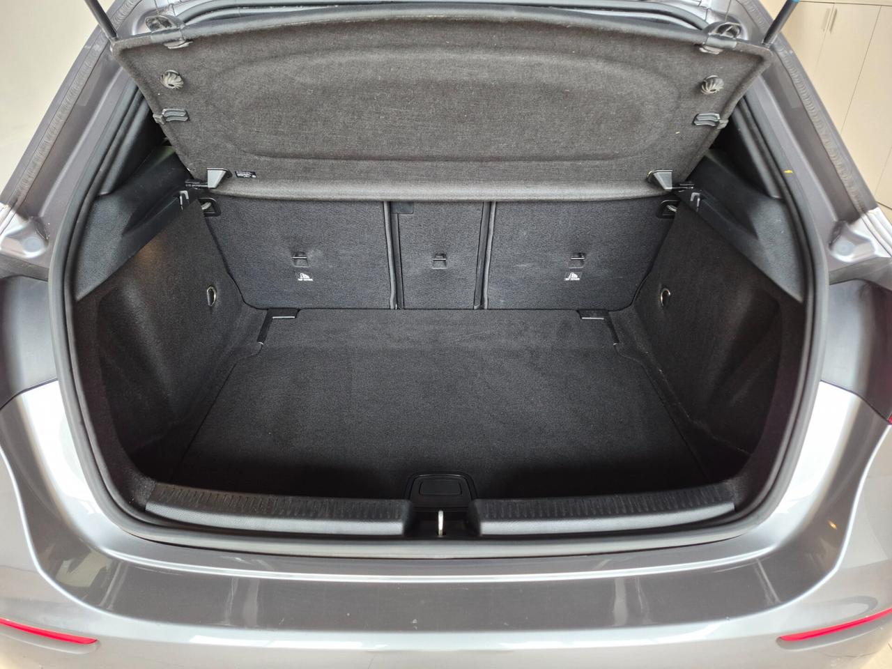 Mercedes-Benz A 180 CDI 7G-TRONIC PELLE NAVI APPLE CARPLAY / ANDROID AUTO RETROCAMERA CRUISE CONTROL