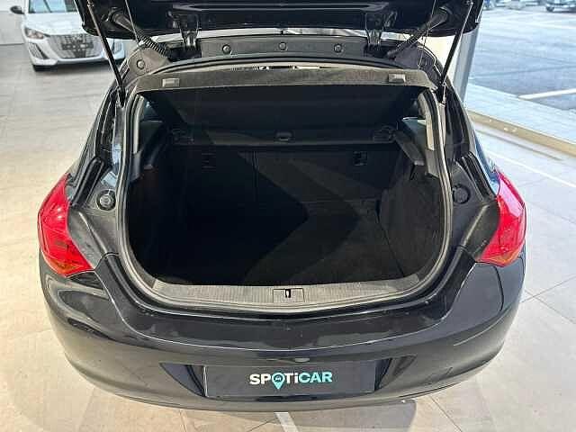 Opel Astra 1.4 100CV 5 porte