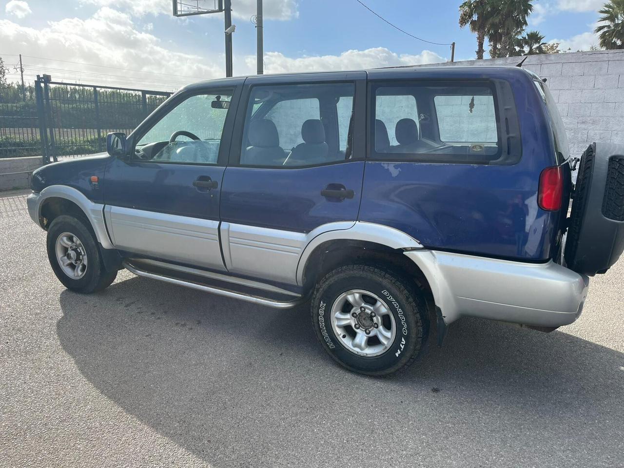 Nissan Terrano II 2.7 Tdi 5 porte Luxury autocarro