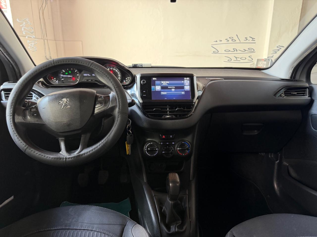 Peugeot 208 1.2 Neopatentati Euro 6