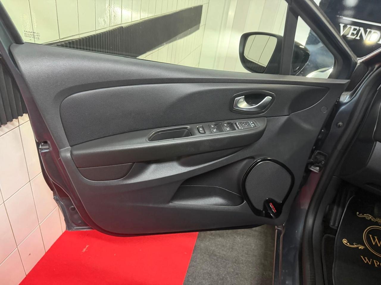 Renault Clio dCi 8V 75 CV Start&Stop 5 porte Energy Duel