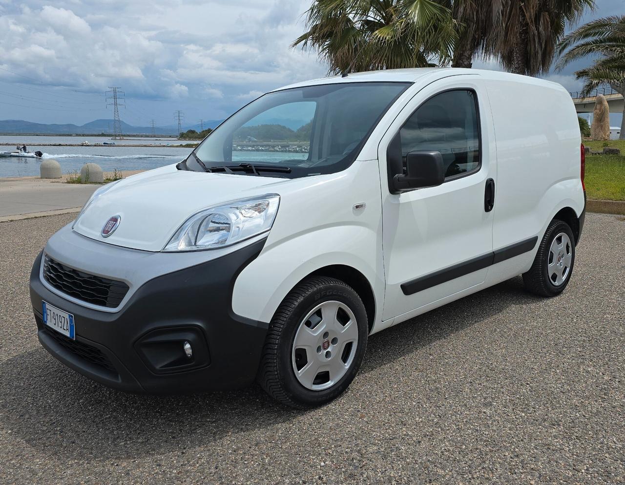 Fiat Fiorino 1.3 MJT 95CV Cargo SX