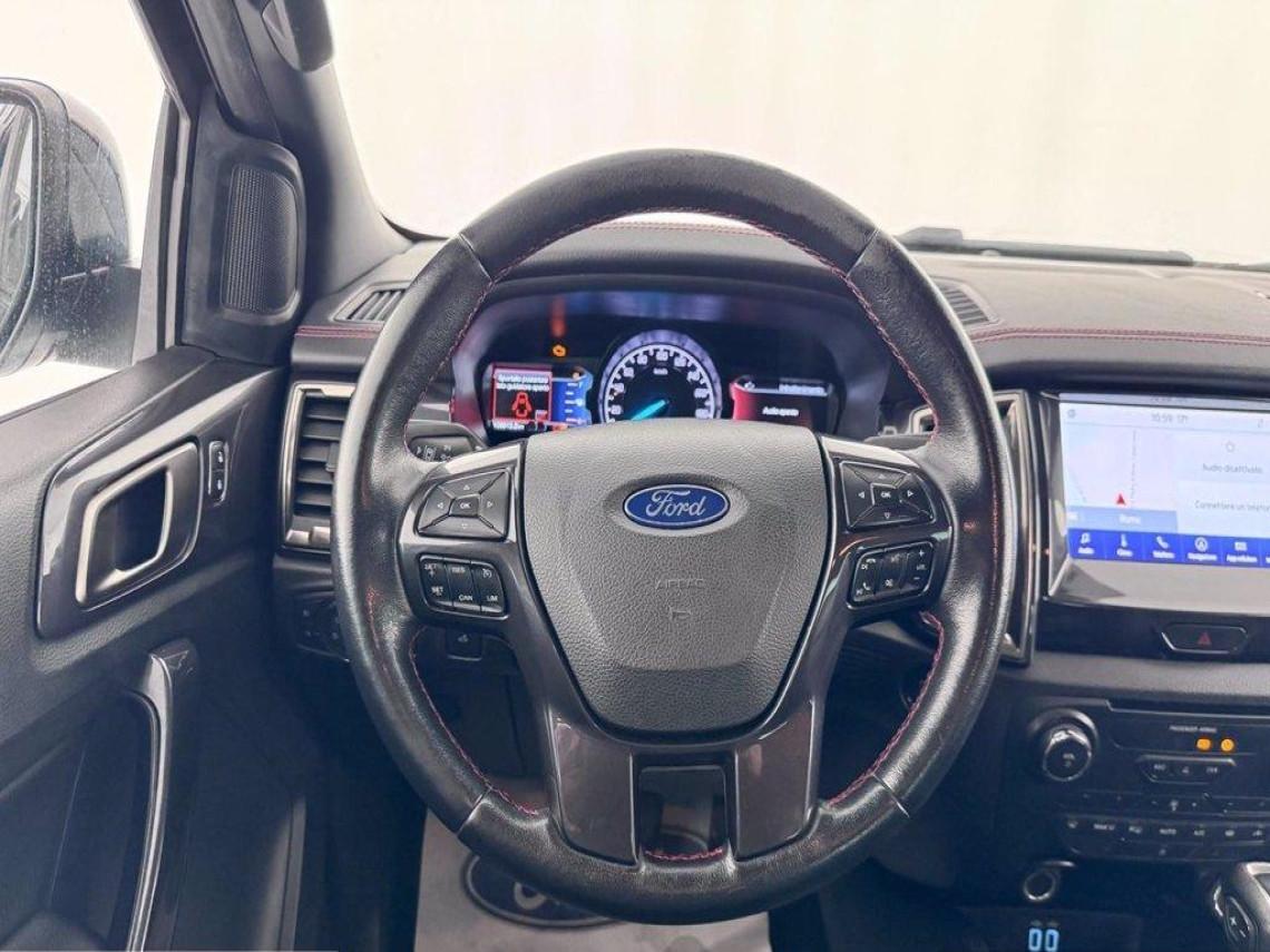 FORD Ranger 2 0 tdci double cab wildtrak thunder 213cv auto