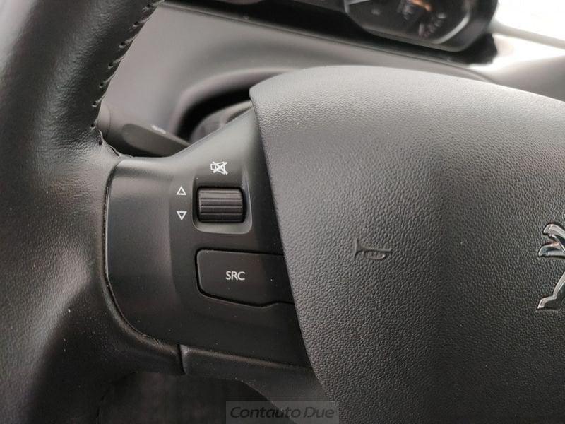 Peugeot 208 208 5p 1.2 puretech Active s&s 82cv neopatentati
