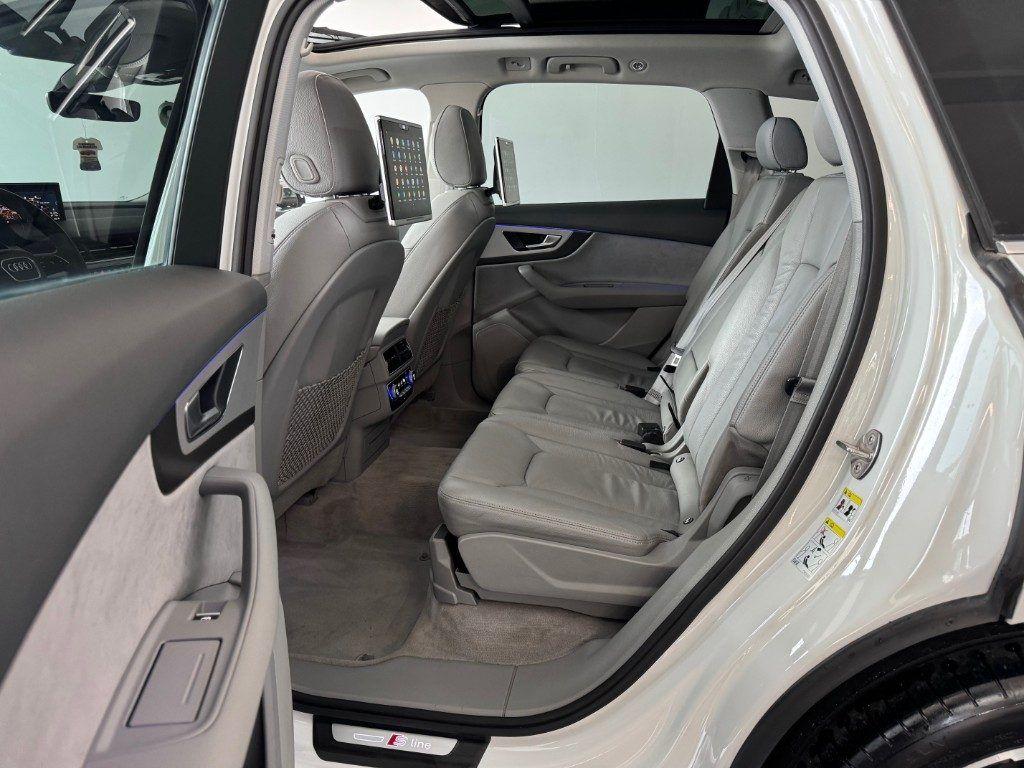 Audi Q7 3.0 TDI 272 CV quattro S-line Tetto Matrix Schermi