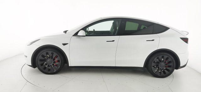TESLA Model Y Performance Dual Motor AWD -con Autopilot avanzato