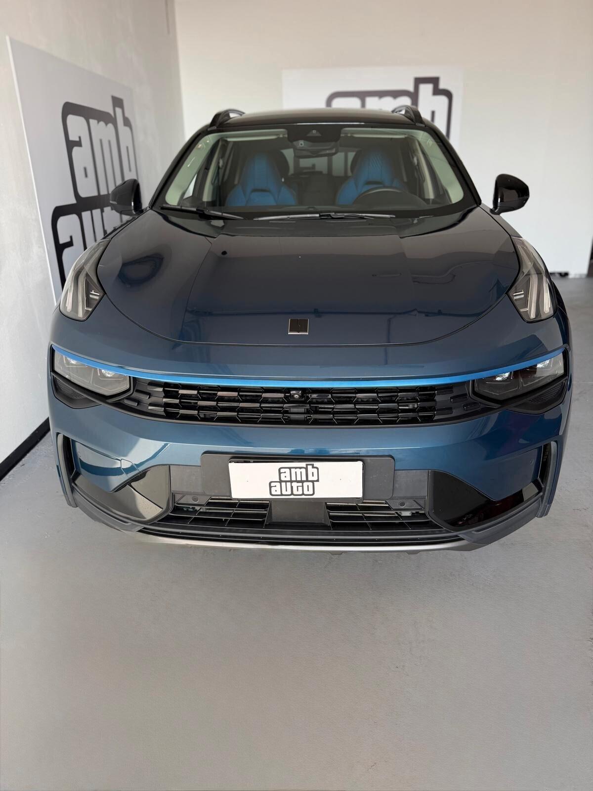 Lynk&co 01 PHEV More