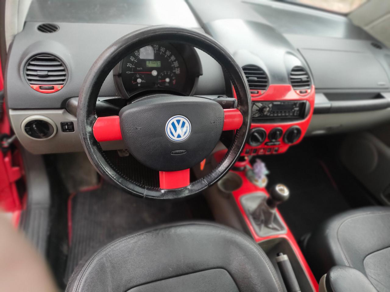 Volkswagen New Beetle 2.0 Gpl pelle e tettuccio