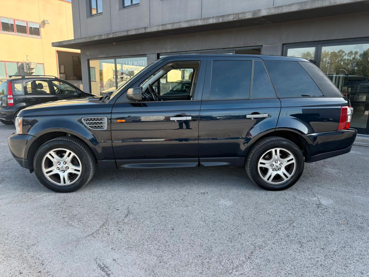 RANGE ROVER SPORT AUTOCARRO 4P 12 MESI DI GARANZIA