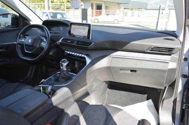 PEUGEOT 3008 BlueHDi 130 S&S Allure