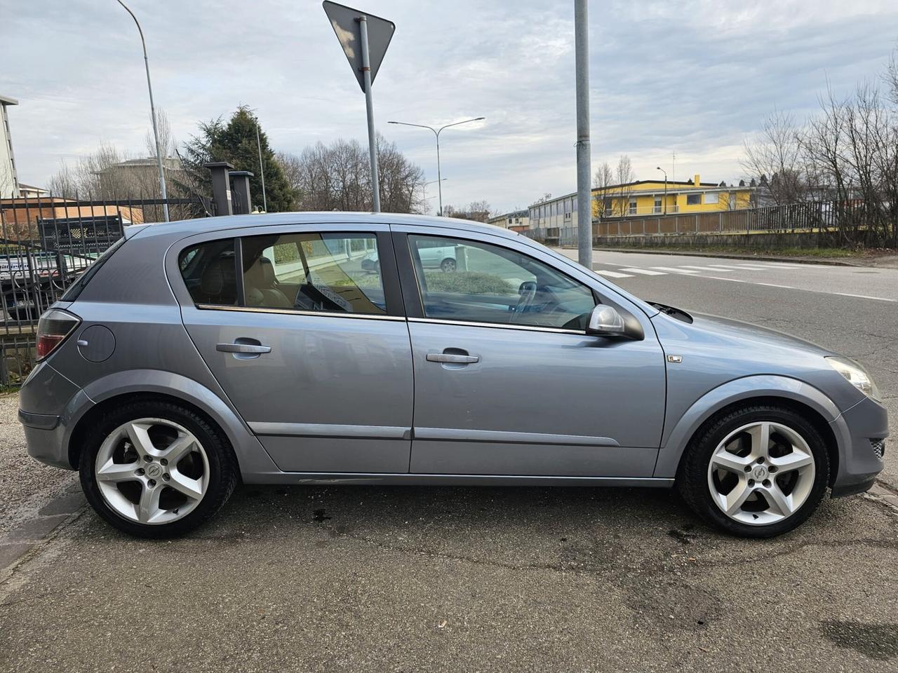 Opel Astra 1.9 CDTI 150cv 5PT Cosmo*Pelle*PDC*17*