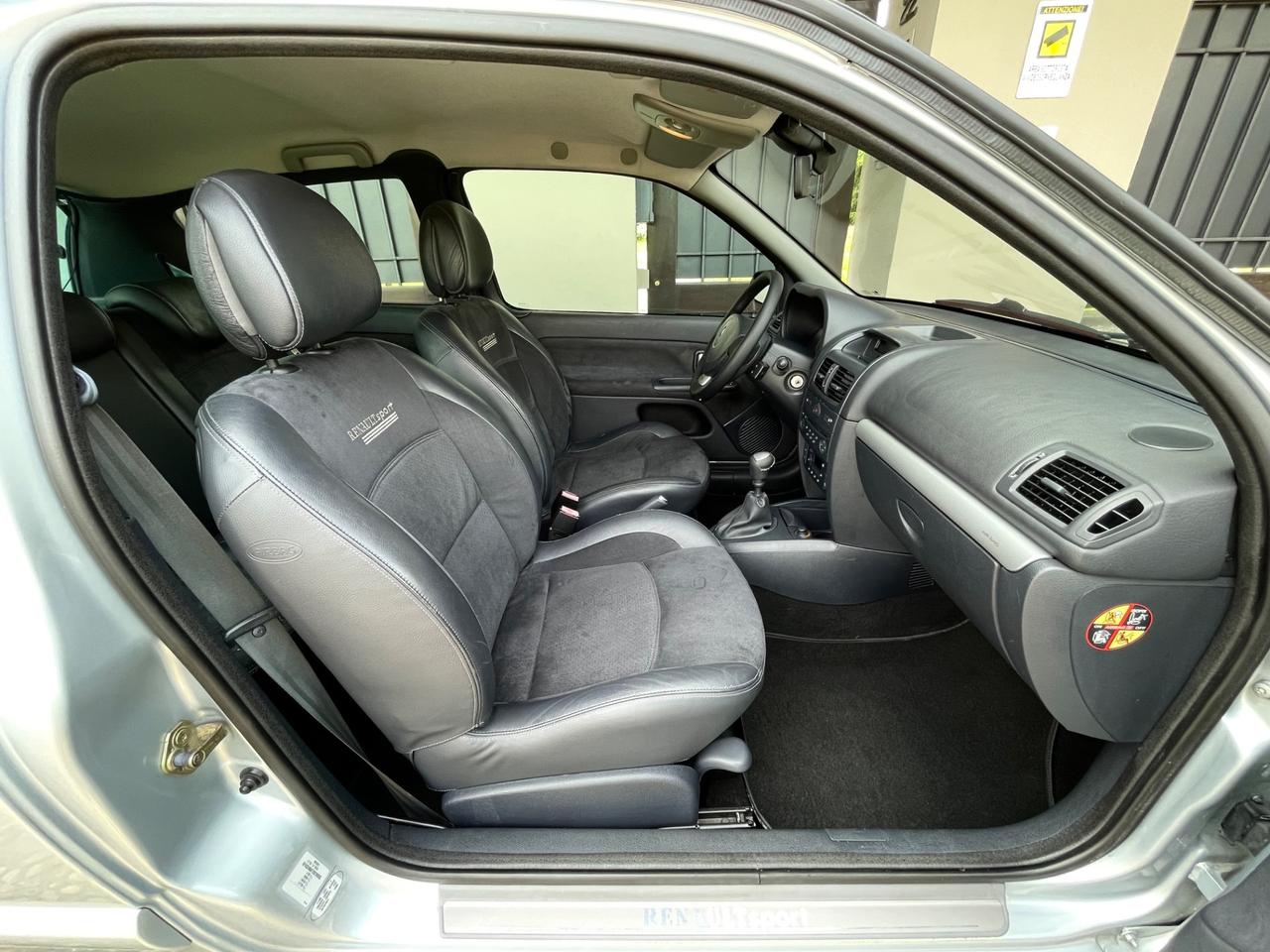 Renault Clio 2.0 16V RS Sport *UNICO PROPRIETARIO*