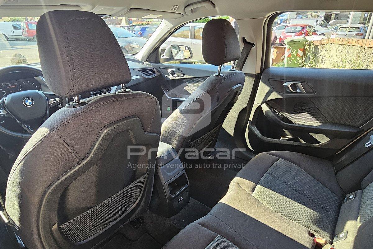 BMW 118i 5p. Business Advantage