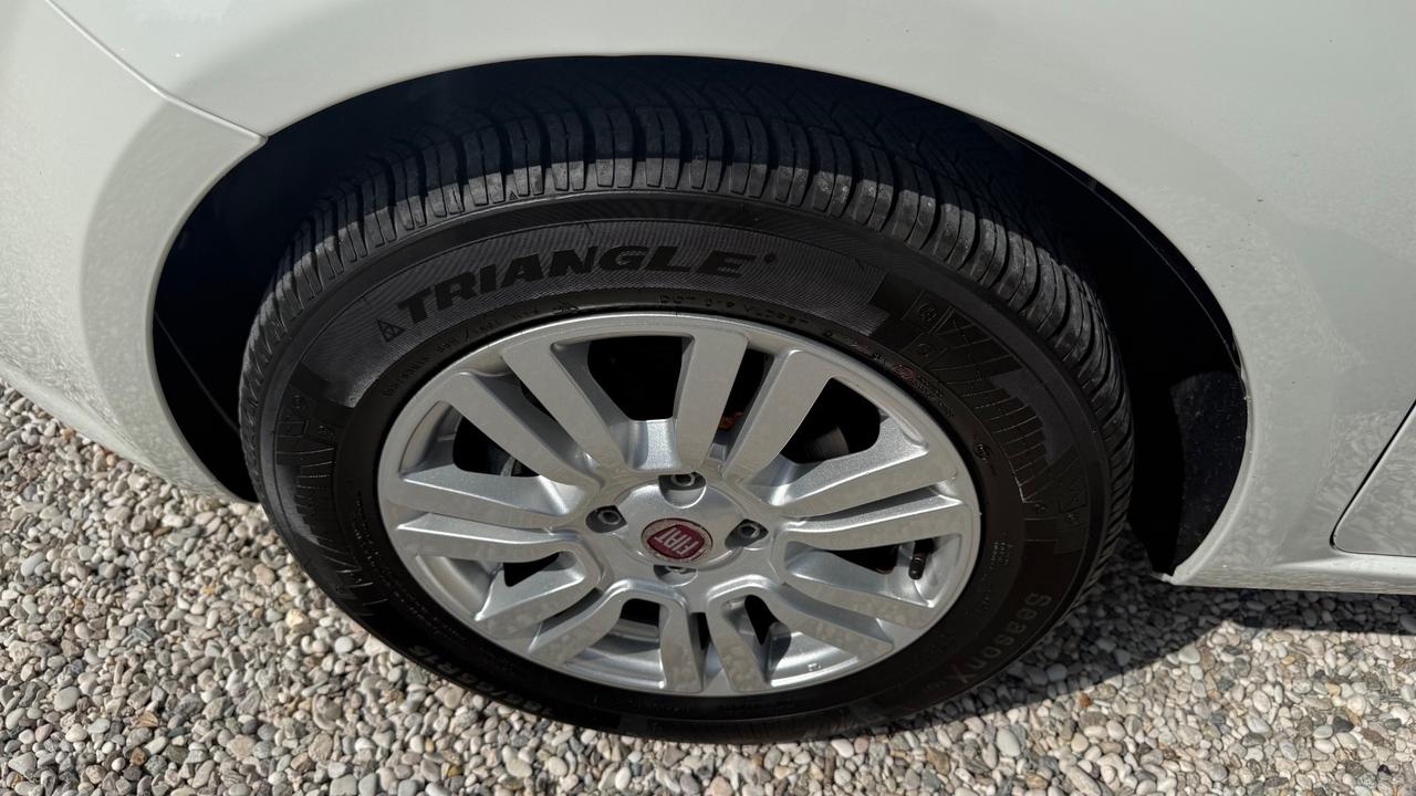 Fiat Punto 1.2 8V 5 porte Gpl e Benzina