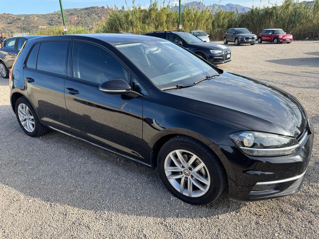 Volkswagen Golf 1.6 tdi DSG 5p. Business BlueMotion Technology