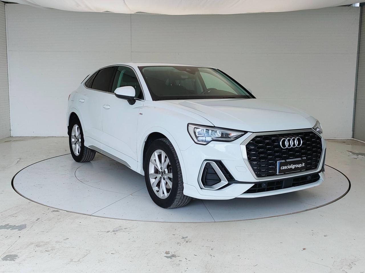 AUDI Q3 I 2019 Sportback - Q3 Sportback 35 2.0 tdi S line edition s-tronic