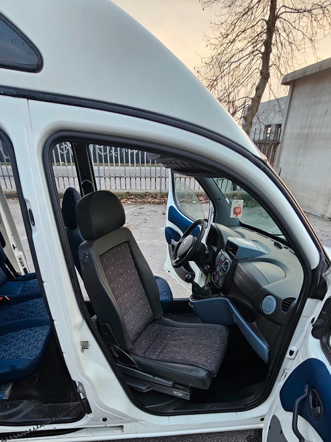 Fiat Doblo 1.9 JTD TRASPORTO DISABILI