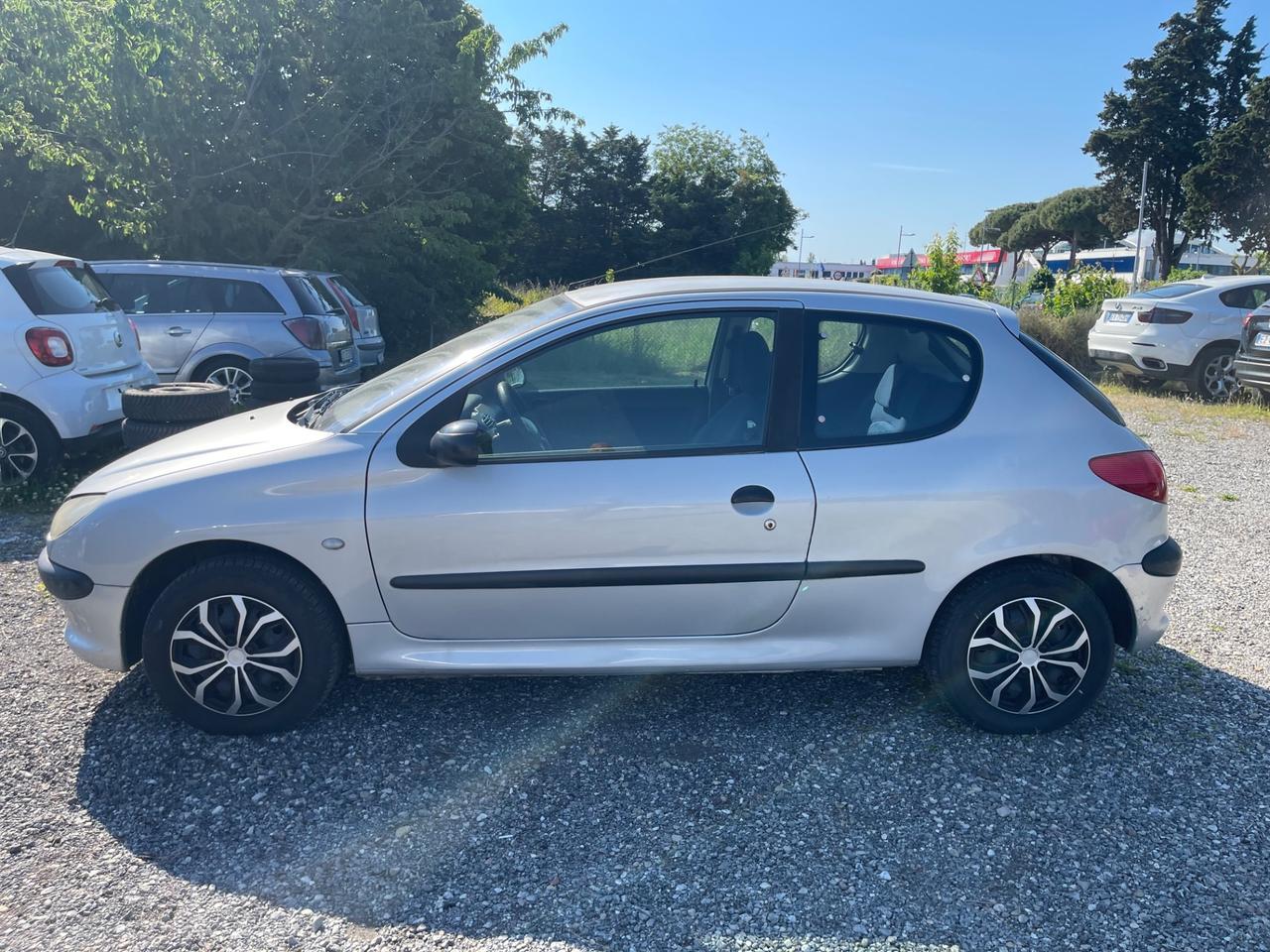Peugeot 206 1.4 3p. X-Line