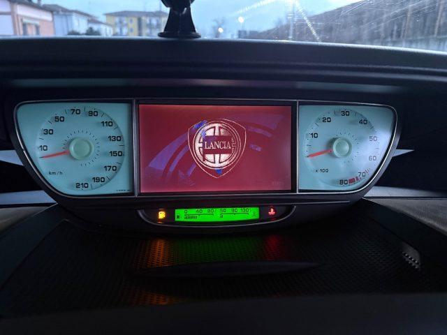 LANCIA Phedra EBNZINA/GPL FINO 09/33 AUTOMATICA 8 POSTI Emblema