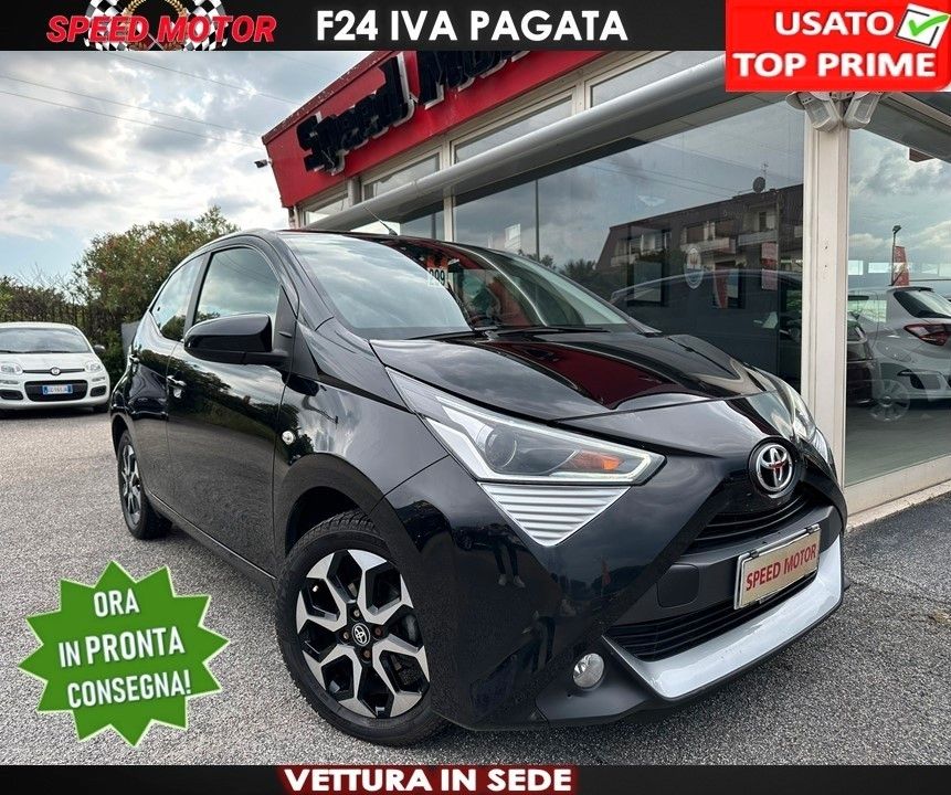 Toyota Aygo Connect 1.0 72 CV 5 porte x-play, RETROCAMERA, LED, CERCHI IN LEGA, IN PRONTA CONSEGNA ! !