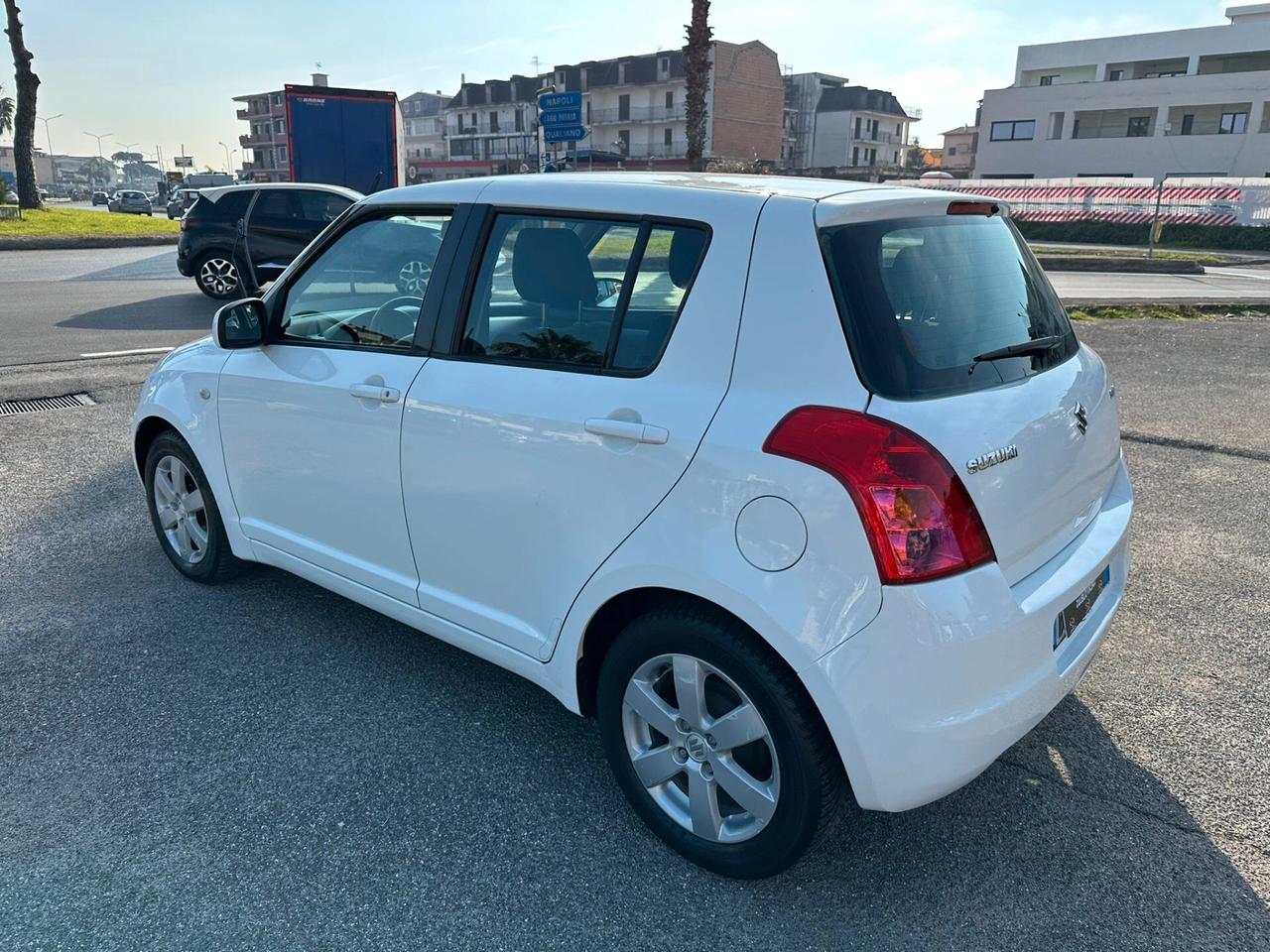 SUZUKI SWIFT GL 5-PORTE 1.3BENZINA 92CV