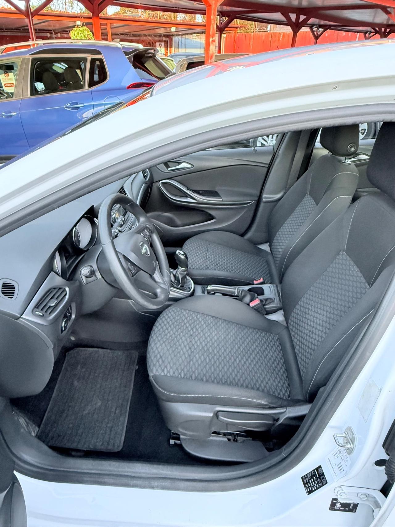 Astra 1.4 / 5 porte /Cosmo/unipro/rate/permute/