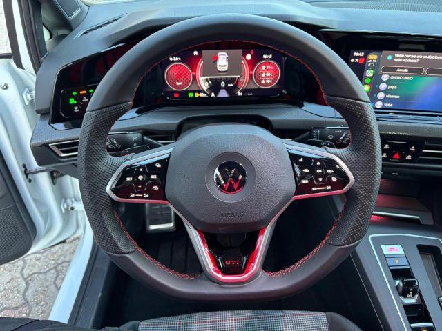 VOLKSWAGEN Golf VIII 2.0 TSI DSG GTI
