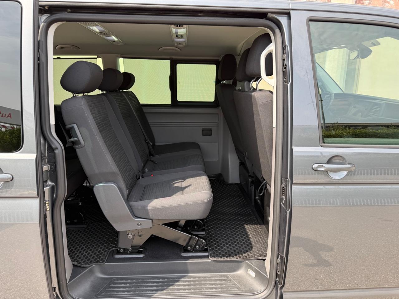 Volkswagen Caravelle 2.0 TDI 150CV DSG Cruise 9Posti