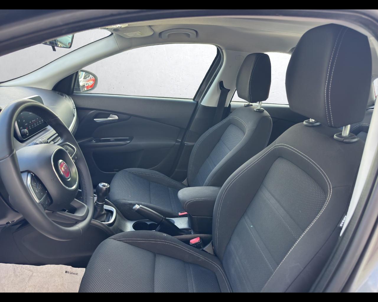 FIAT Tipo (2015-->) - Tipo 1.3 Mjt S&S SW Business