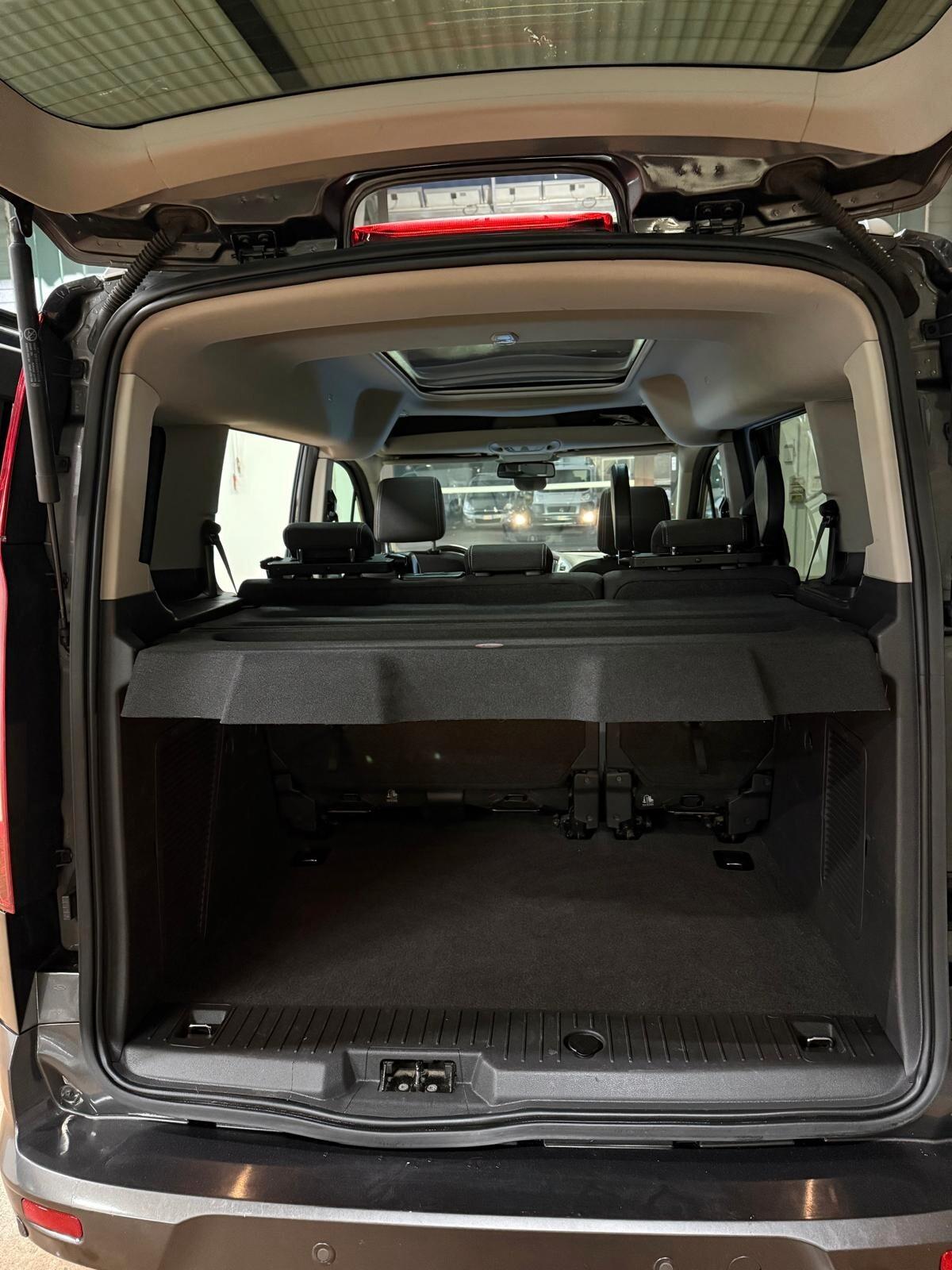 Ford Tourneo Connect 1.5 TDCi Titanium