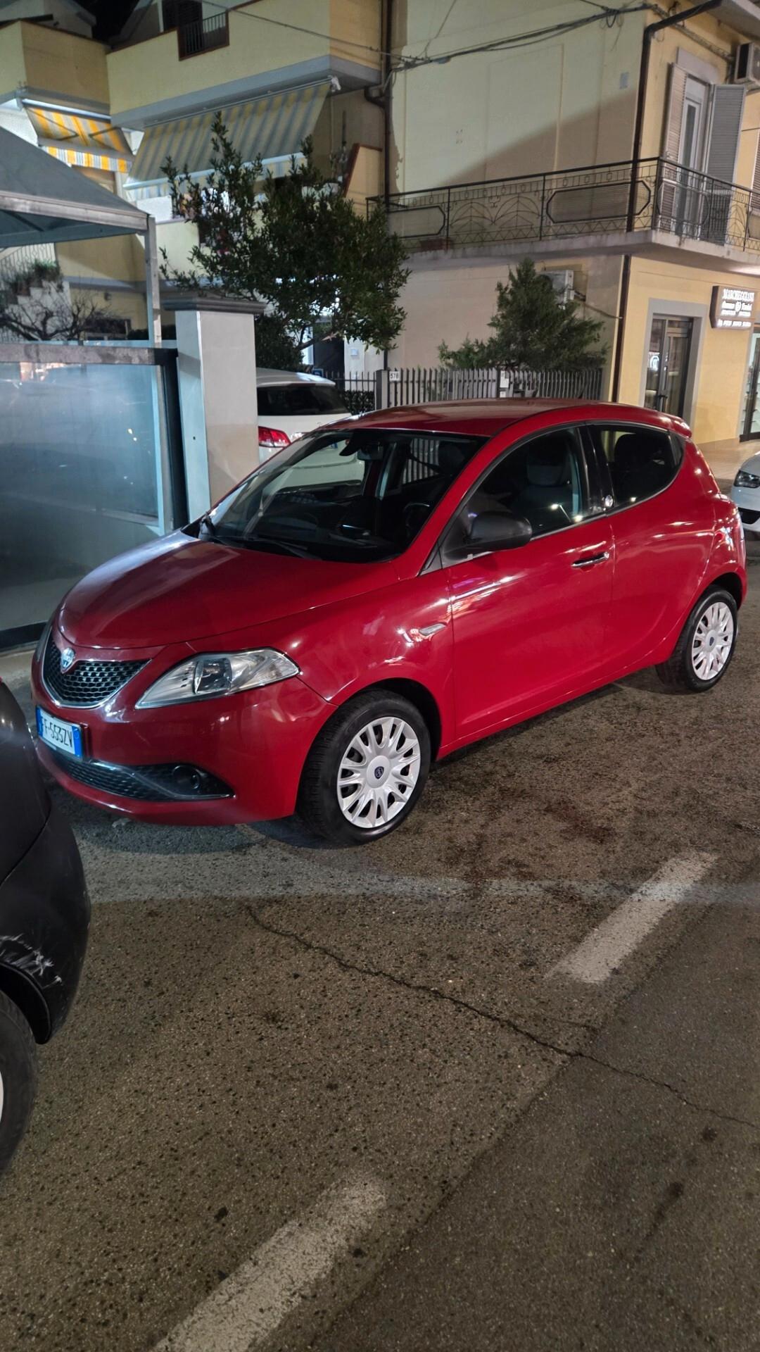 Lancia Ypsilon 1.2 69 CV 5 porte GPL Ecochic Mya