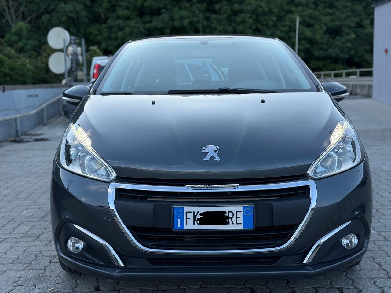 Peugeot 208 PureTech 82 3 porte Allure