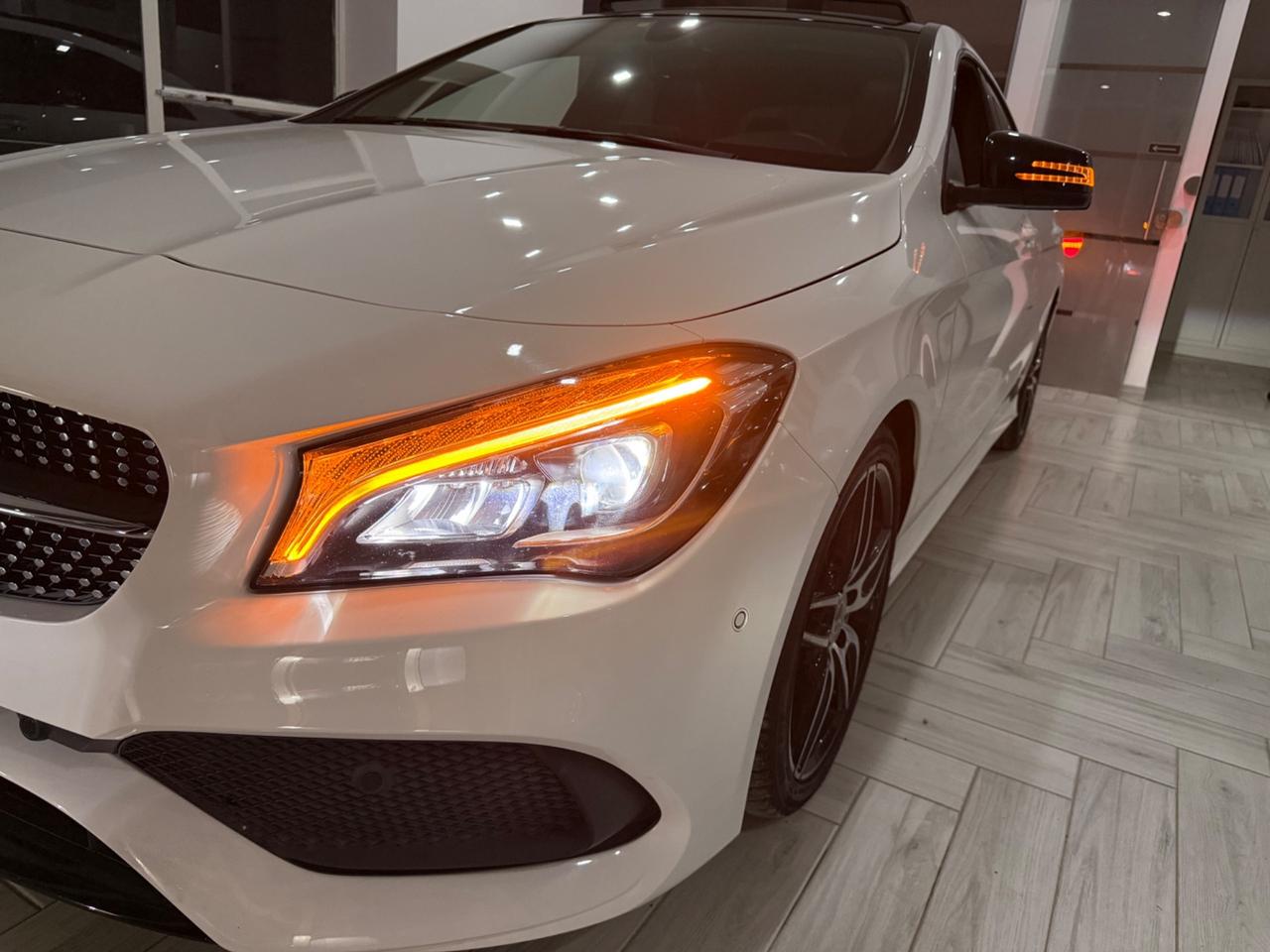 Mercedes-benz CLA Auto. PREMIUM AMG+TETTO/AMBIENT2019