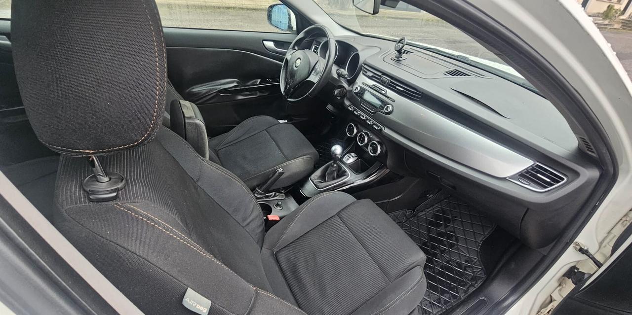 Alfa Romeo Giulietta 1.4 TURBO MULTIAIR DISTINCTIVE