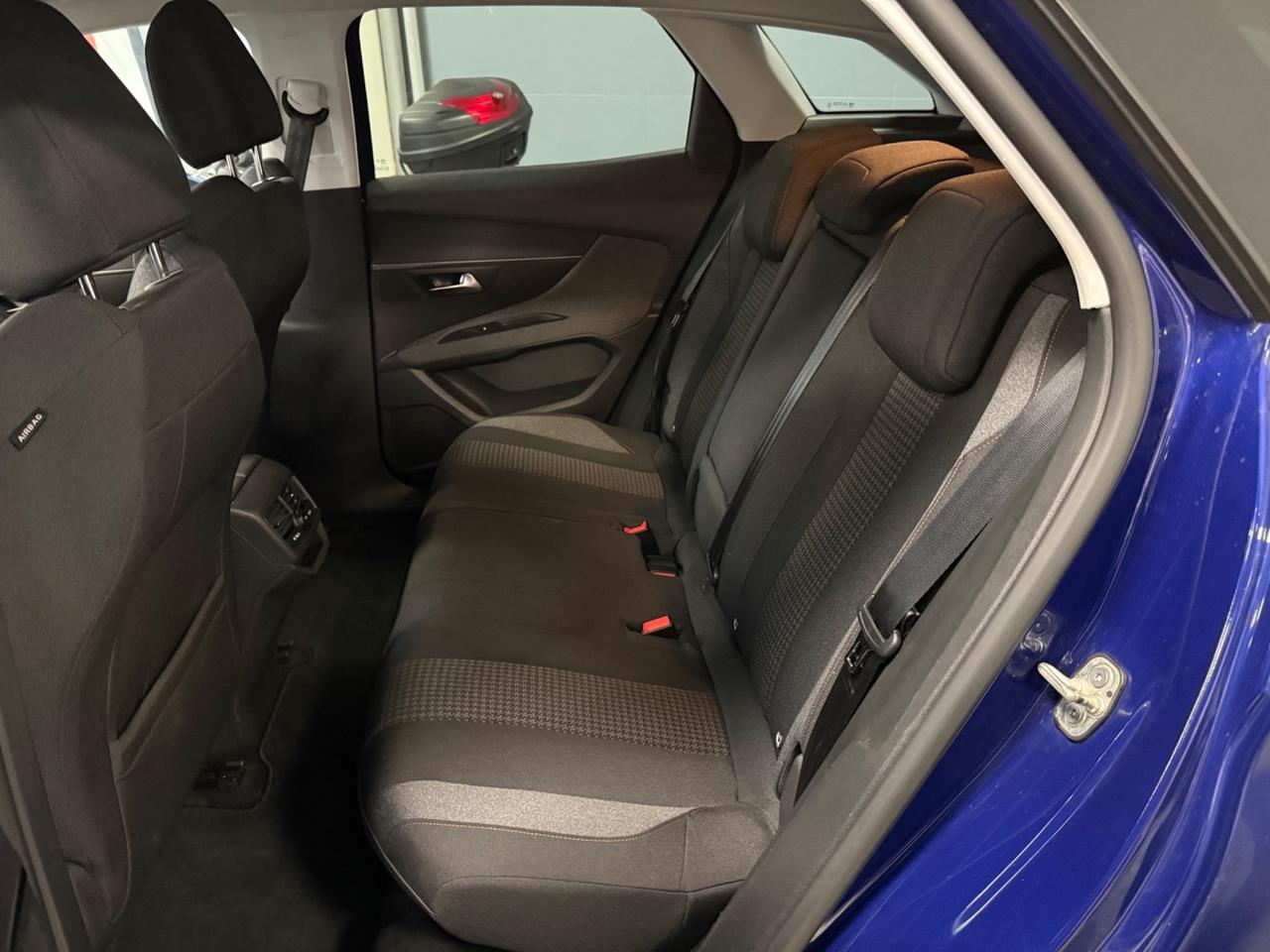 Peugeot 3008 BlueHDi 130 S&S EAT8 Allure