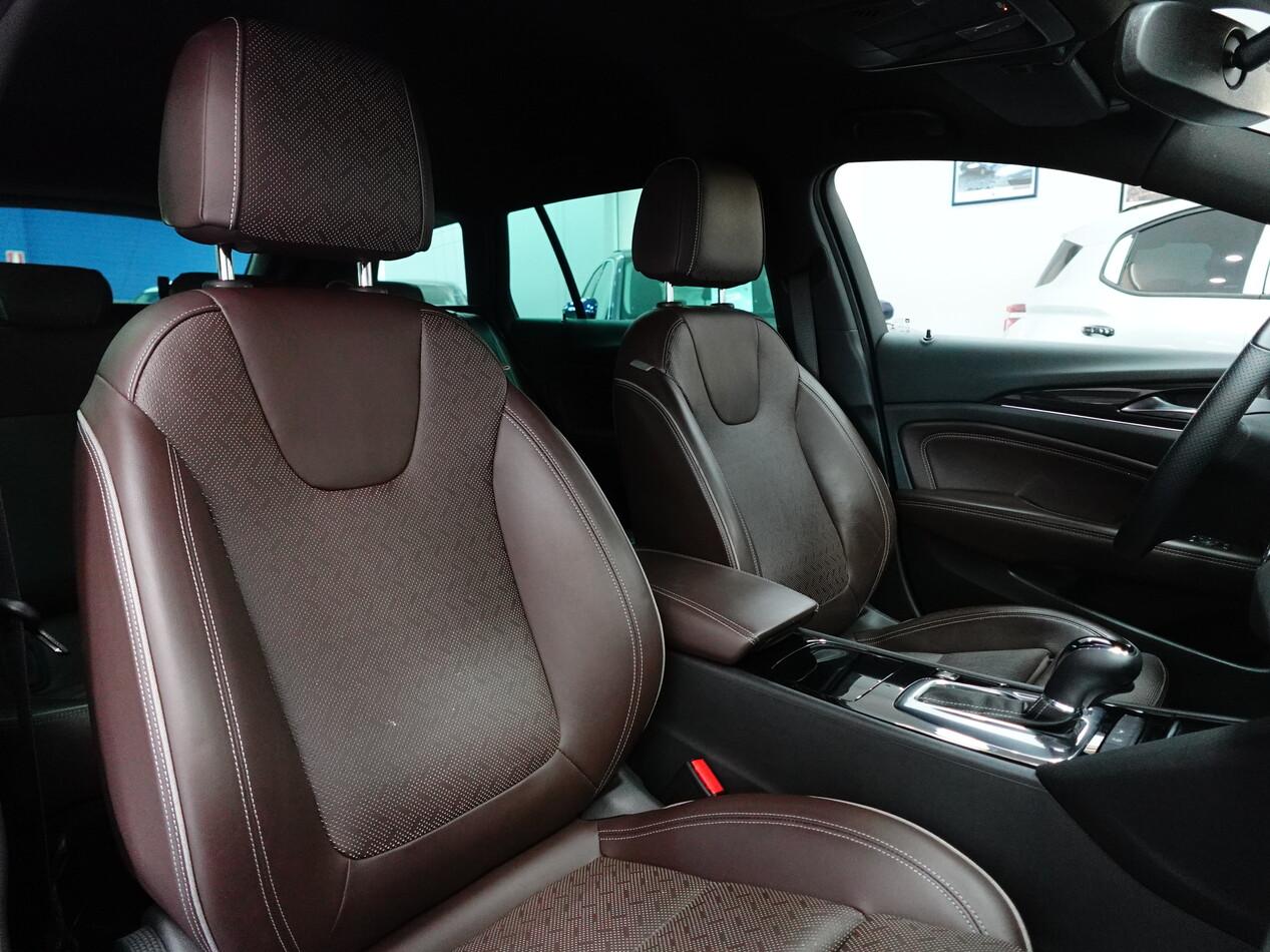 Opel Insignia 2.0 CDTI 174 CV AT8 ST BSN ELEGANCE