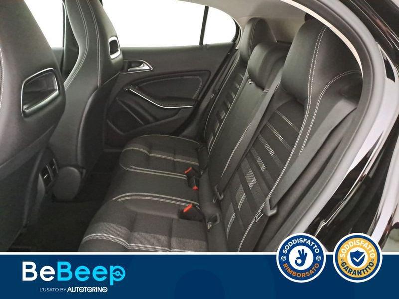 Mercedes-Benz GLA 200 D SPORT 4MATIC AUTO