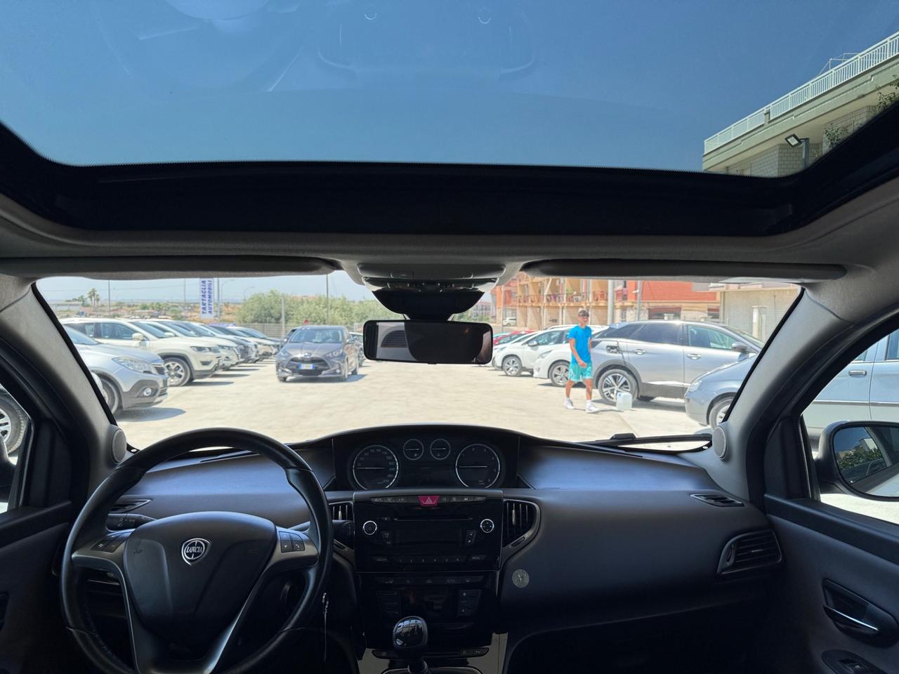 Lancia Ypsilon 1.3 MJT 16V TETTO Platinum