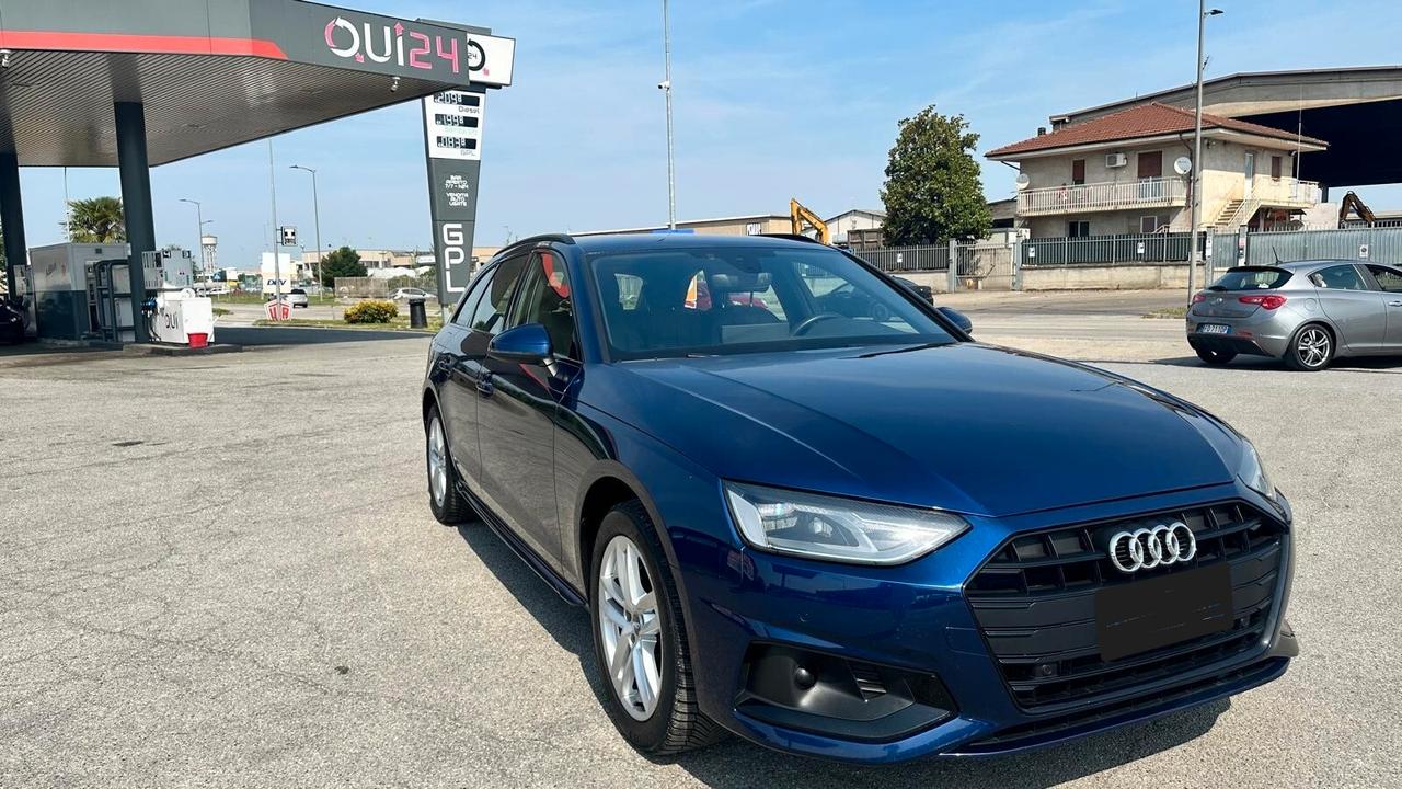 Audi A4 Avant 35 TDI/163 CV S tronic-KM CERTIFICATI