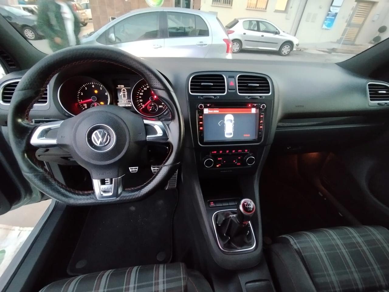 Volkswagen Golf GTI Golf 2.0 TSI 3p. GTI