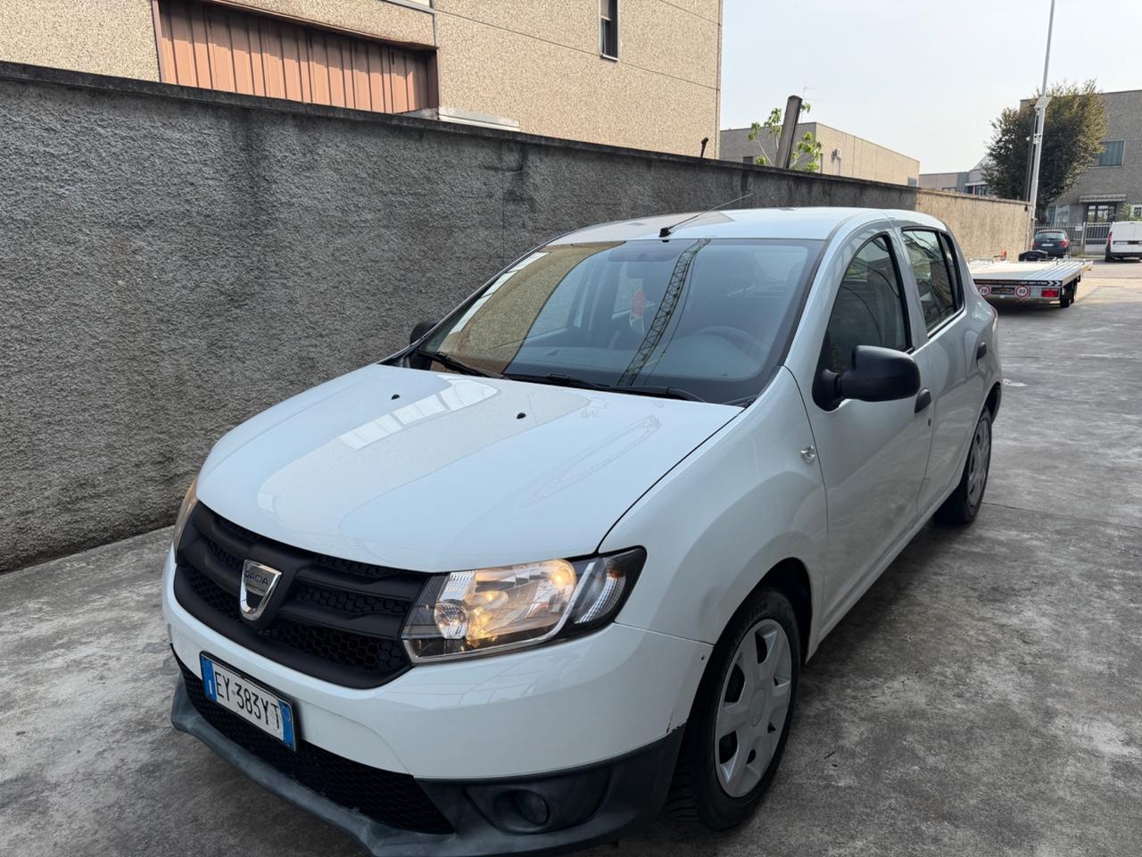 Dacia Sandero 1.2 BENZINA -GPL VALIDO 2035 75CV EURO 5B