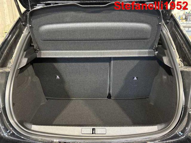 PEUGEOT 208 51 kWh GT