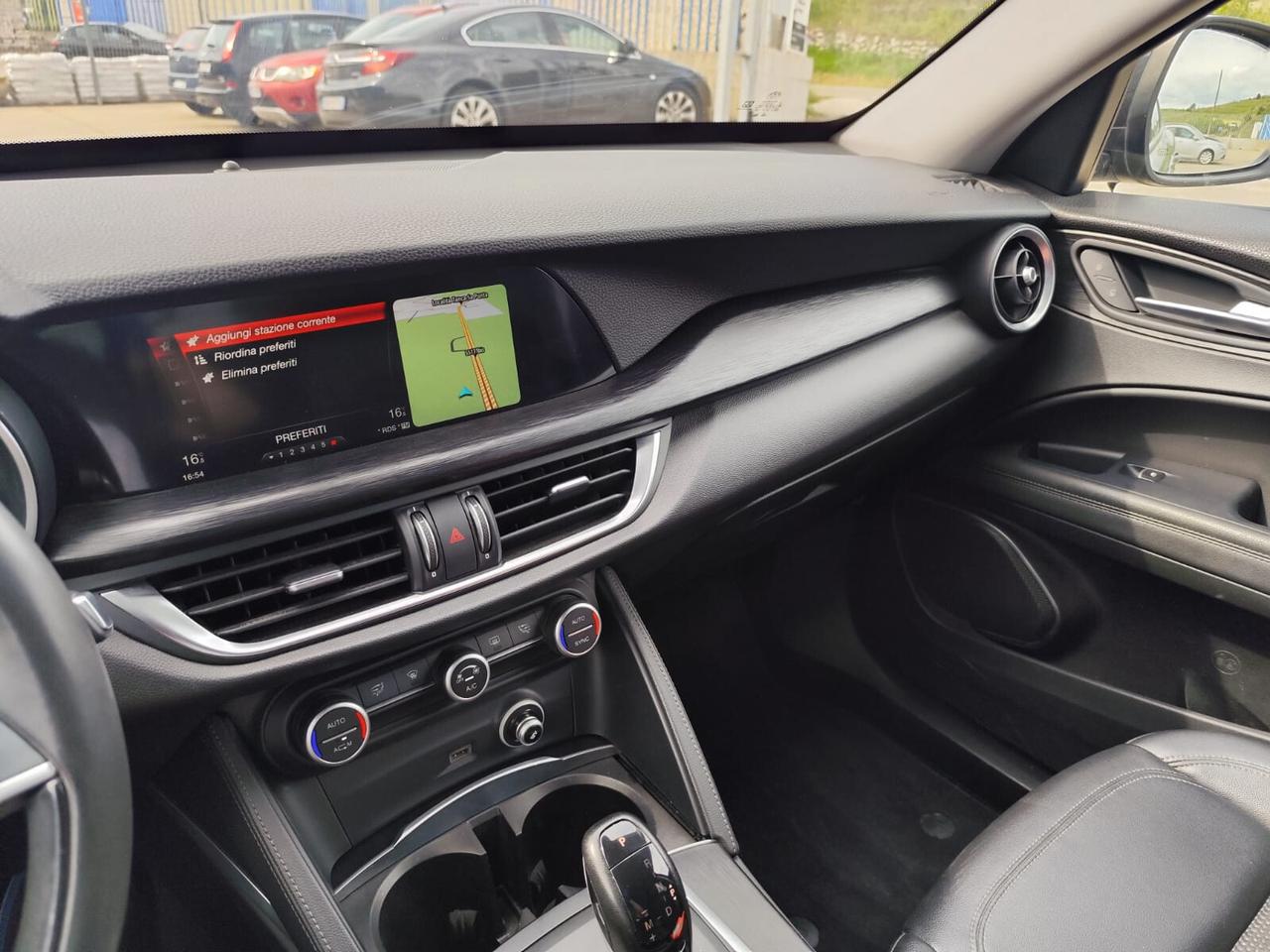Alfa Romeo Stelvio 2.2 Turbodiesel 210 CV AT8 Q4 Super