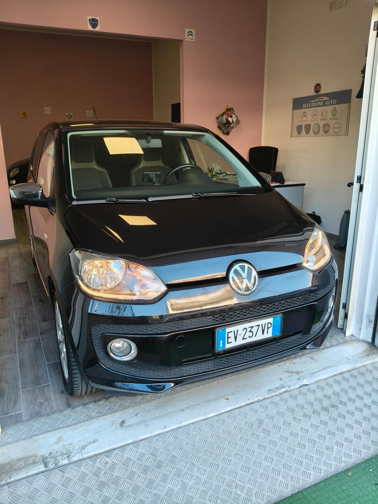 VOLKSWAGEN UP 1000 A METANO FULL OPTIONAL