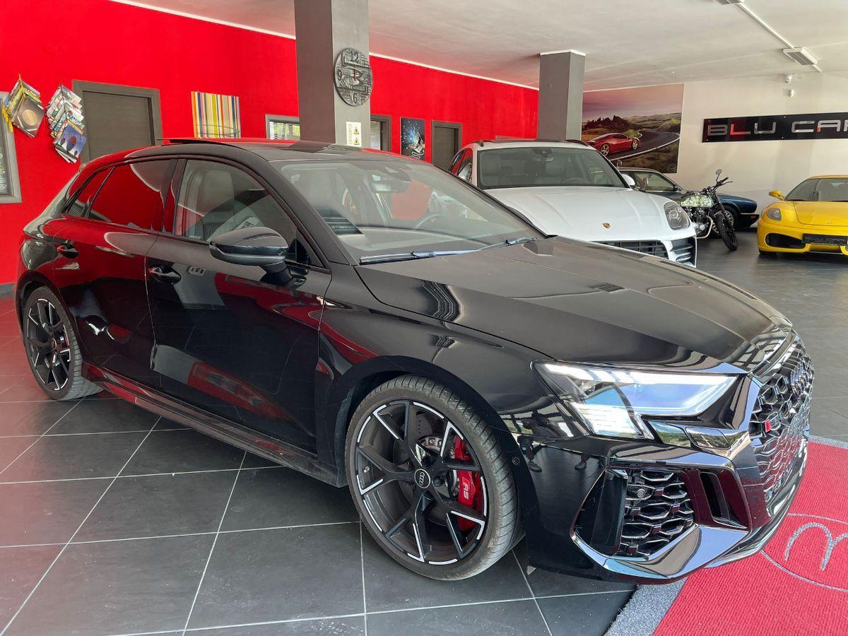 AUDI - RS3