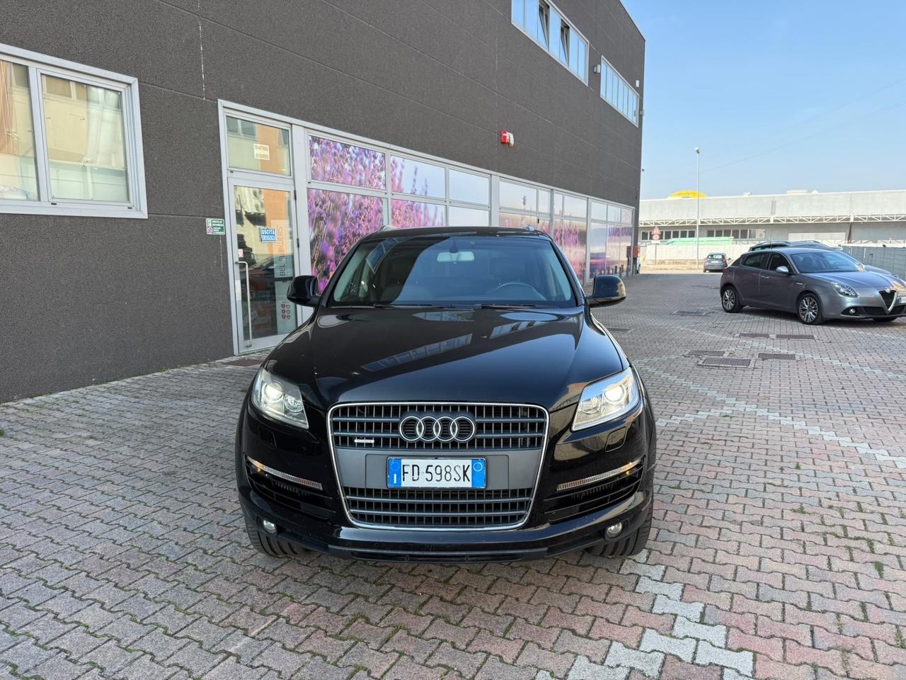 Audi Q7 3.0 V6 TDI 240 CV quattro tiptronic GANCIO TRAINO