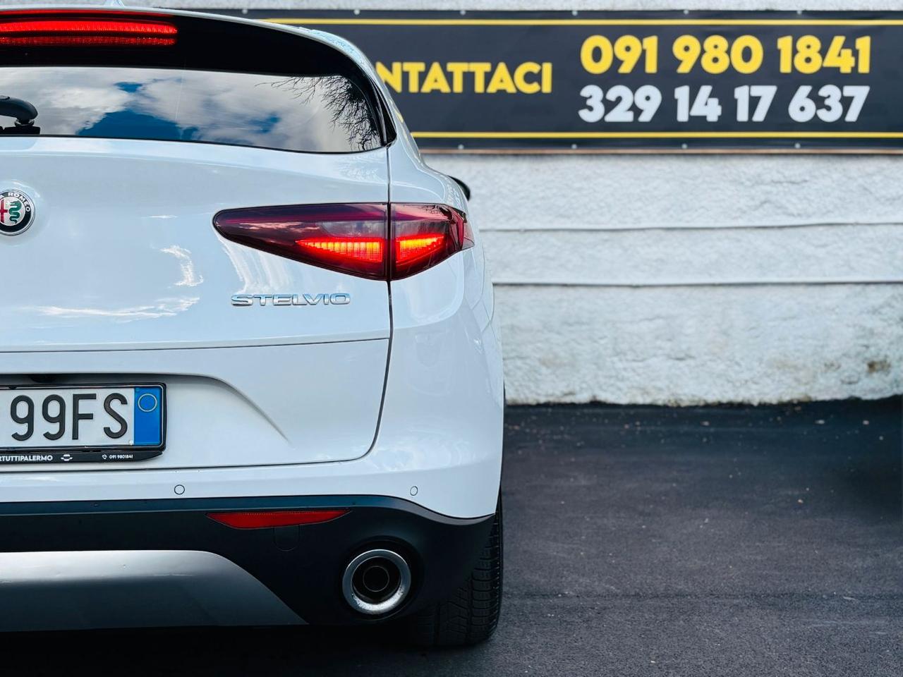 Alfa Romeo Stelvio 2.2 t Business rwd 160cv auto