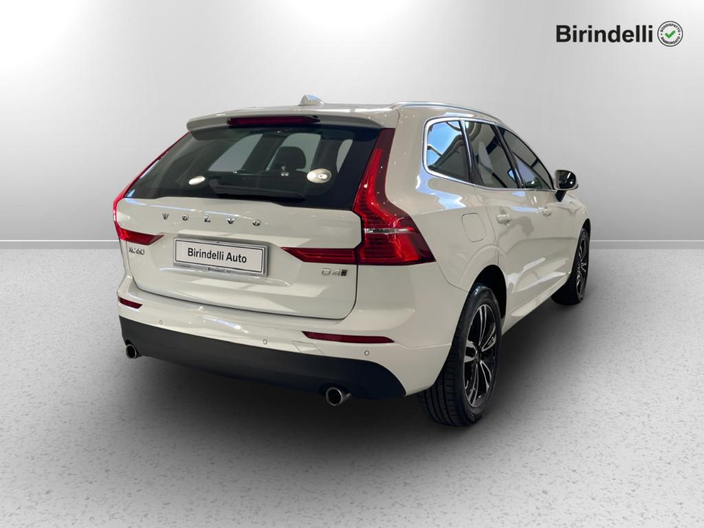 VOLVO XC60 (2017-->) - XC60 D4 AWD Geartronic Momentum