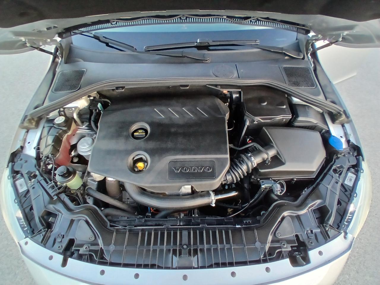 Volvo V60 1.6 D2 115CV SW AUTO 2015